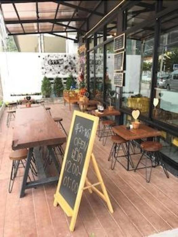 Pf大厦酒店 查汶海滩 外观 照片