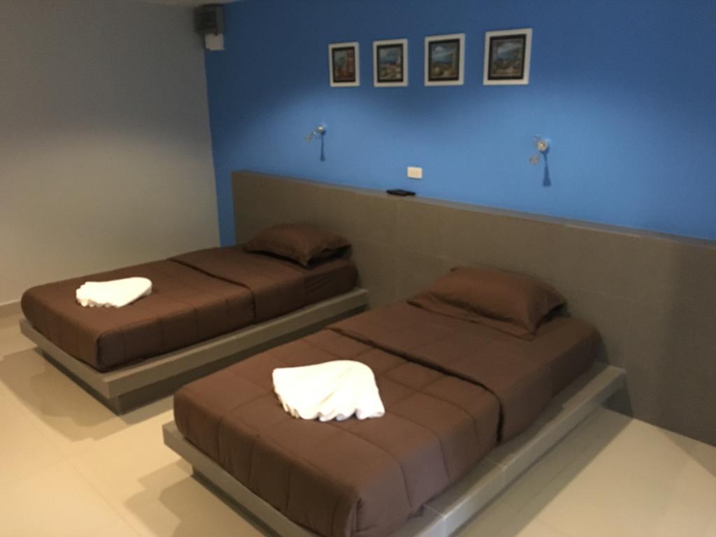 Pf大厦酒店 查汶海滩 外观 照片