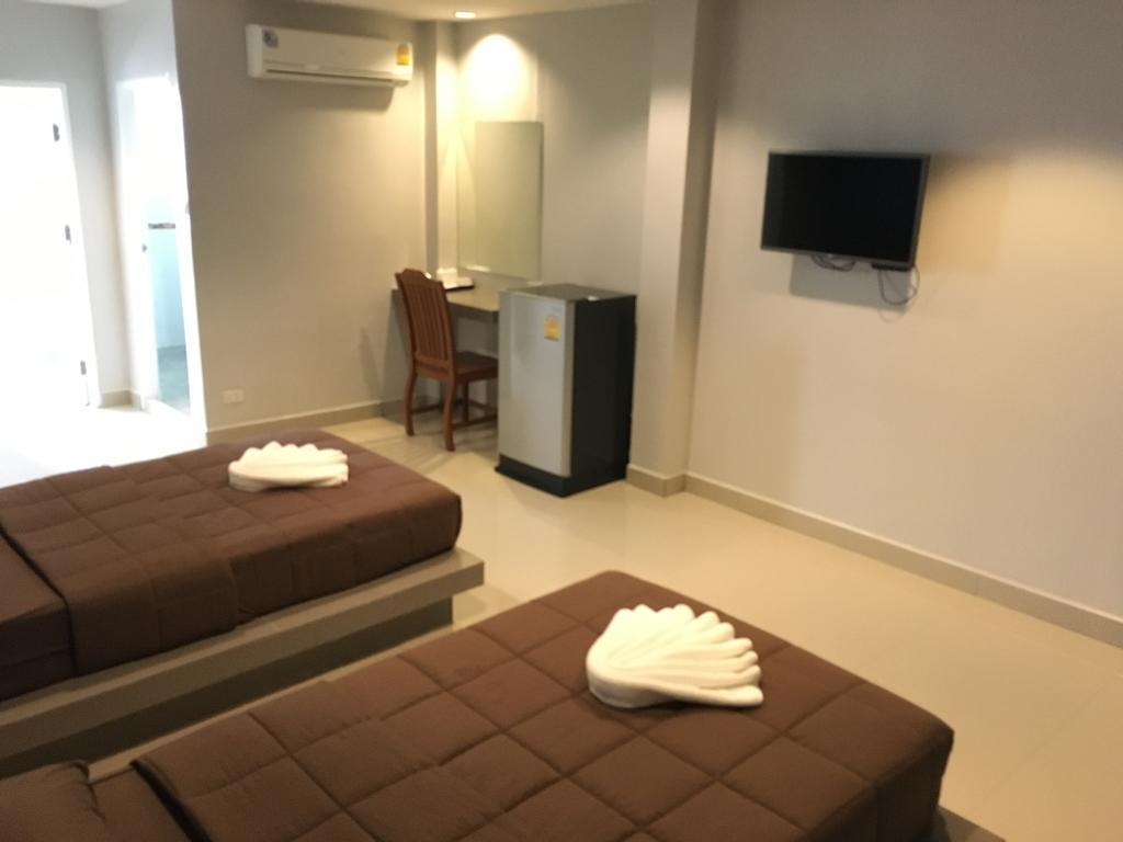 Pf大厦酒店 查汶海滩 外观 照片